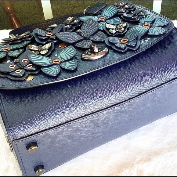 SOLD PENDING 🎉🎉🎉🎉 - Picture 3 of 7